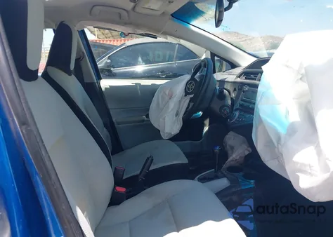 2013 Toyota Prius C One from USA, damaged, VIN JTDKDTB39D1532952